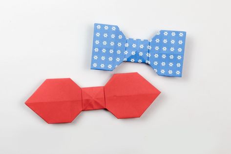 Origami Photo Tutorials via @paper_kawaii Origami Tie, Bow Tie Tutorial, Make A Bow Tie, Paper Kawaii, Origami Star Box, Dollar Origami, Origami Decoration, Origami Models, Origami For Beginners