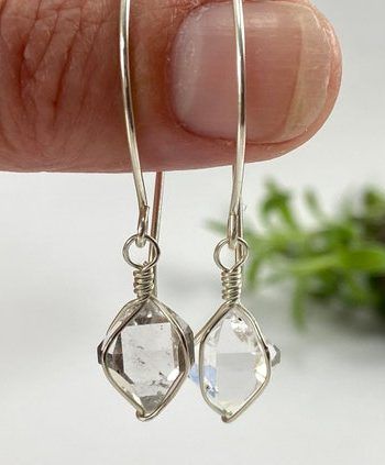 Crystal Gemstone Earrings, Gift Ideas Jewelry, Crystals Natural, Crystal Quartz Earrings, Herkimer Diamond Jewelry, Handcrafted Beaded Jewelry, Herkimer Diamond Earrings, Handmade Gift Ideas, Wire Wrap Jewelry Designs