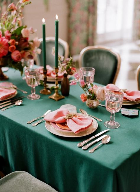 Featured in Southern Weddings, Photo by Whitney Neal - Southern Vintage Table Vintage China Rentals NC Emerald Green And Pink Wedding Theme, Green And Pink Wedding Table, Emerald Wedding Table, Honeydukes Party, Pink And Emerald Wedding, Green Pink Wedding, Aka Party, Green Table Settings, Baby Pink Wedding