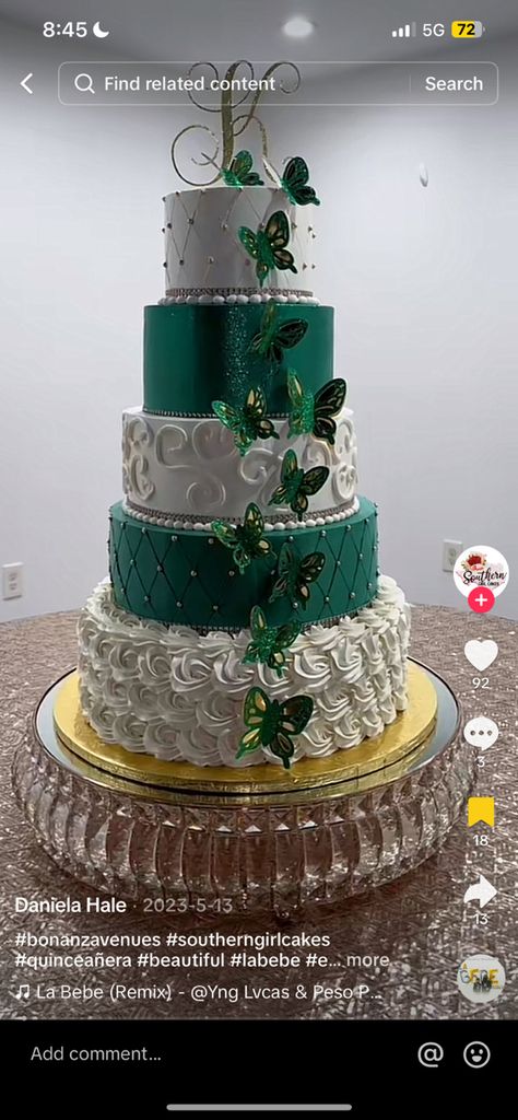 Cake For Quinceanera Green, Emerald Quinceanera Theme Cake, Emerald Gold Quinceanera Theme, Emerald Green Birthday Cake For Women, Green Quince Cake Ideas, Emerald Green Sweet 16 Cake, Green And Gold Cake Ideas, Emerald Quince Cake, Green And Silver Wedding Cake