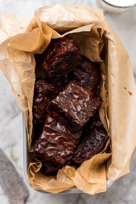 Vegan Small Batch 'Brown Butter' Brownies Simple Vegan Brownies, Dairy Free Egg Free Brownies, Brownie Recipes Vegan, Small Batch Vegan Desserts, Vegan Gf Brownies, Small Brownie Recipe, Egg Free Brownies, Brownies Without Eggs, Quick And Easy Brownies