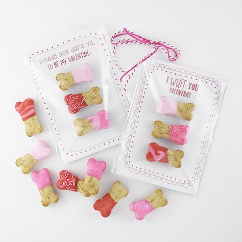 Valentine Dog, Healthy Dog Treats Homemade, Dog Treats Homemade Recipes, Valentines Day Dog, Valentine Cards Handmade, Dog Bakery, Valentine Activities, Puppy Treats, Dog Cakes