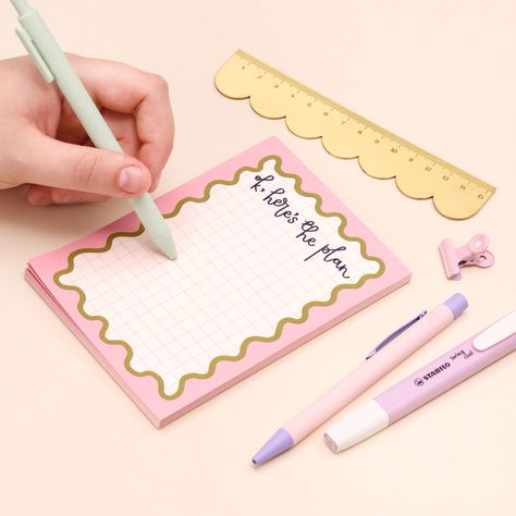 Day two of the Oh Laura Birthday Bonanza 🥳 and today I'm releasing an A6 notepad that says 'Ok, here's the plan' and a cute memo pad that says 'Google this later.' The perfect desk companions! Both available online now. I'm also offering exclusive discount codes! All you need to do is share your photos of Oh Laura products on Instagram with the hashtag #OhLauraIs10 and I'll pick some at random! 💕 🥰Reminder:🥰 Don't forget to enter the competition (see my last post!) and there is free shippin... Cute Memo Pad, Washi Tape Planner, Wall Planner, Planner Pens, Planner Notepad, Perfect Desk, Diy Planner, Daily Tasks, A6 Size