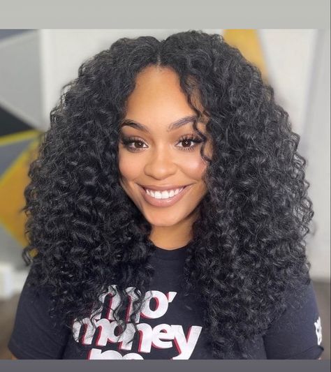 Shiny Black Hair, V Part Wig, Crochet Hairstyles, Human Lace Wigs, Bridal Hair Inspiration, Glueless Wigs, Hair Wigs For Women, Lace Front Wigs Human Hair, Short Curly Wigs