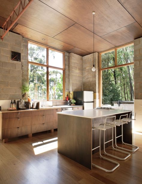 Industrial Decor Kitchen, Modern Grey Kitchen, Plywood Interior, Grey Kitchen Designs, Concrete Kitchen, Rural Retreats, Concrete House, White Modern Kitchen, Industrial Kitchen