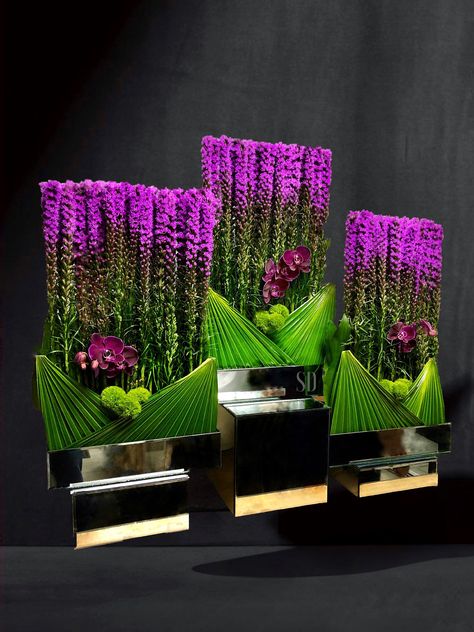 #stevedavid #lobby #flowers #modern #chic Modern Floral Arrangements Chic, Lobby Flower Arrangement, Floral Arrangements Modern, Hotel Lobby Flowers, Lobby Flowers, Hotel Flower Arrangements, Grocery Store Flowers, Tulip Arrangement, Arreglos Ikebana