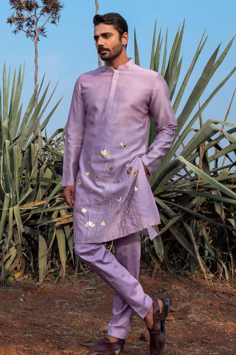 Buy Purple Kurta Chanderi Silk Hand Embroidered Lotus Kingdom Set For Men by Runit Gupta Online at Aza Fashions. Lilac Mens Wedding Attire, Pleated Kurta For Men, Handpainted Mens Kurta, Lilac Kurta For Men, Sangeet Kurta For Men, Sangeet Outfit Men, Purple Kurta For Men, Silk Kurta For Men, Dino Skirt