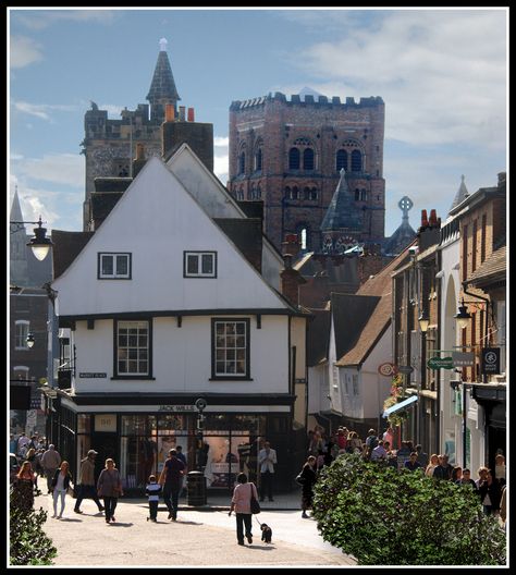 St Albans, Hertfordshire_ England St Albans England, Hertfordshire England, English Culture, Day Trips From London, County House, Uk Photography, St Albans, Greater London, Places Of Interest