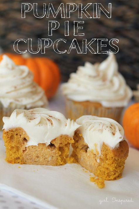 Pumpkin Pie Cupcakes, Banana Butter, Pie Cupcakes, Peanut Butter Cupcakes, Table D Hote, Filled Cupcakes, Pumpkin Cream Cheeses, Gateaux Cake, Pumpkin Pie Filling