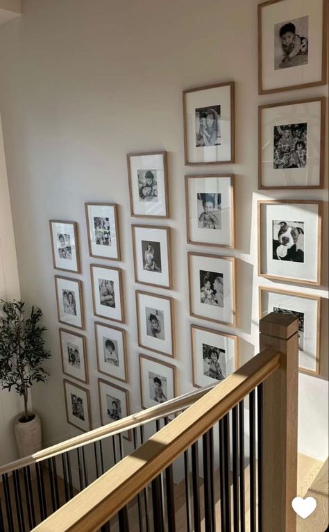 Frames In Staircase, Small Hallway Gallery Wall Ideas, Open Staircase Wall Decor, Pictures In Stairwell, Frames On Staircase Wall, Family Photo Wall Stair, Photo Wall Collage Staircase, Stairs Picture Wall Ideas, U Stairs Design