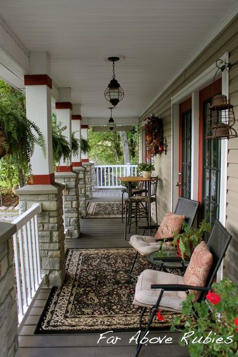 Cottage In The Mountains Pergola Modern, Veranda Design, Porch Life, Porch Sitting, Desain Pantry, Building A Porch, Front Porch Design, Casa Country, Casas Coloniales