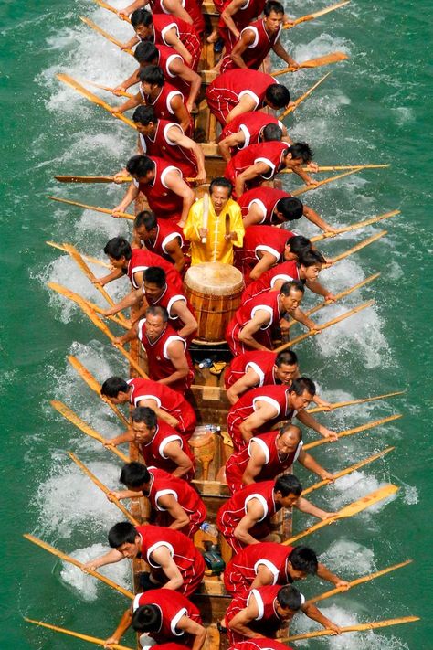 Dragonboat Festival, Dragon Boating, Chinese Folklore, Mc Ideas, Dragon Boating Racing, Boat Racing, Festival Aesthetic, Dragon Boat Festival, Cultural Festival