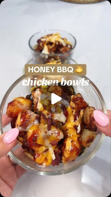 MaKayla Kim Thomas on Instagram: "Meal prep Monday—straight to the point, just like I like 🎯   So much flavor, reheats well, and easy to hide veggies in 🤭 not perfect, BUT CONSISTENT ✅  BBQ chicken bowls are from my Holy Grail cookbook!   If you’re tired of guessing, ordering out, or eating the same bland meals on repeat—check out my digital cookbooks + fitness plans 💖 makaylathomas . com   #mealprep #healthymeals #mealideas #highprotein #lowcarb #lunchideas #dinnerideas #easymeals" Healthy Bbq Chicken Bowl, Honey Bbq Chicken Meal Prep, Healthy Chicken Lunch Recipes Meal Prep, Honey Bbq Chicken Bowl, Bbq Meal Prep Ideas, Food That Reheats Well, Makayla Thomas Meal Prep, Myplate Meal Ideas, Lunch Meal Prep Chicken