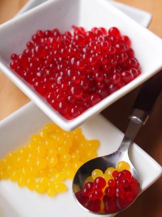 Molecular Food, Gastronomic Food, Molecular Gastronomy Recipes, Snack Easy, Kitchen Science, Caviar Recipes, Picky Kids, Simple Science, Molecular Gastronomy