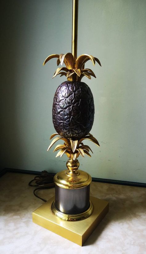 Vintage gold pineapple table lamp Bronze Brass Gold Accent lamp Pineapple decor Ananas lamp Gold lamp Desk lamp Ananas decor Gold table lamp Gold Leaf Decor, Pineapple Table, Hollywood Regency Lamp, Pineapple Lamp, Lamp Gold, Bronze Lamp, Pineapple Decor, Lamp Desk, Gold Lamp