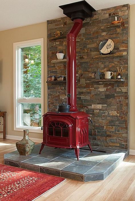 wood stove Wood Stove Surround, Wood Stove Hearth, Wood Stove Fireplace, Country Living Room, Stove Fireplace, Wood Burner, Into The Woods, Wood Burning Stove, Tiny Homes