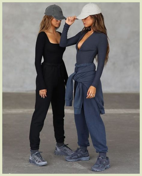 Women Sportswear Outfits, Gym Outfits Winter, Wander Outfit, Trekking Outfit Women, Los Angeles Streetwear, Trekking Outfit, Models Outfits, Cute Hiking Outfit, Sportswear Outfits