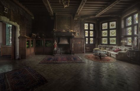 Old House Background, Creepy Children, Urbex France, Fun Architecture, House Background, Old House Interior, Creepy Houses, Abandoned Mansion, Abandoned House