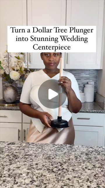 Trumpet Centerpiece Wedding, Diy Wedding Centerpieces Elegant Spring, Simple Elegant Wedding Centerpieces Diy, Quince Center Piece Ideas Diy, Wedding Shower Centerpieces Diy, Tall Centerpieces Diy, Dollar Tree Centerpieces Diy, Gold Centerpiece Ideas, Diy Table Centerpieces Wedding