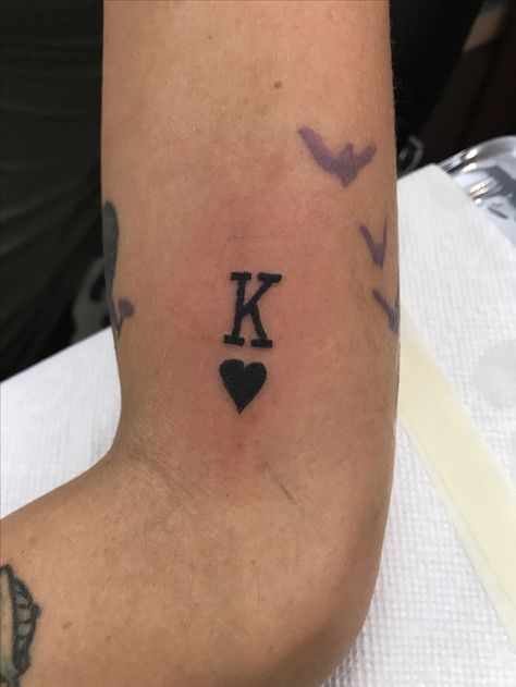 King of Hearts tattoo outline King Hearts Tattoo, King Cards Tattoo, King Of Hearts Card Tattoo, King Of Hearts Tattoo Men, King Card Tattoo Design, King Of Hearts Nails, King Of Hearts Tattoo Design, King Of My Heart Tattoo, King Playing Card Tattoo