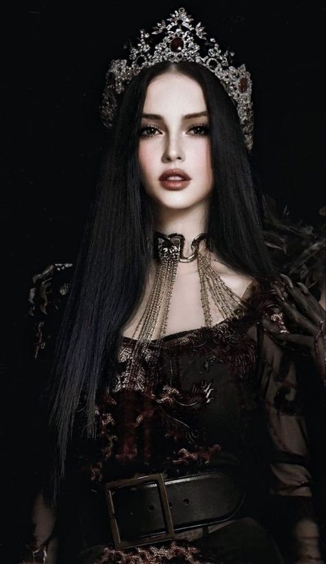 Dark Hair Female Character Inspiration, Dark Female Aesthetic, Vampire Bride, Gothic Princess, Dark Princess, Female Vampire, Dark Queen, Royalty Aesthetic, Fantasy Princess