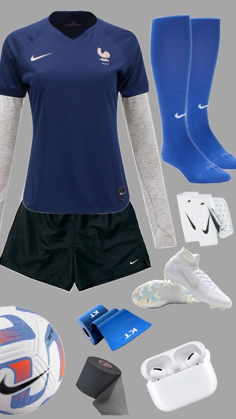 #soccergirl #soccer #socceroutfit #women Soccer Women Aesthetic, Soccer Women Outfit, Girl Soccer Outfits, Soccer Girl Outfits, Soccer Outfits For Women, Soccer Outfits For Practice, Soccer Fits, Soccer Girls Outfits, Soccer Clothes