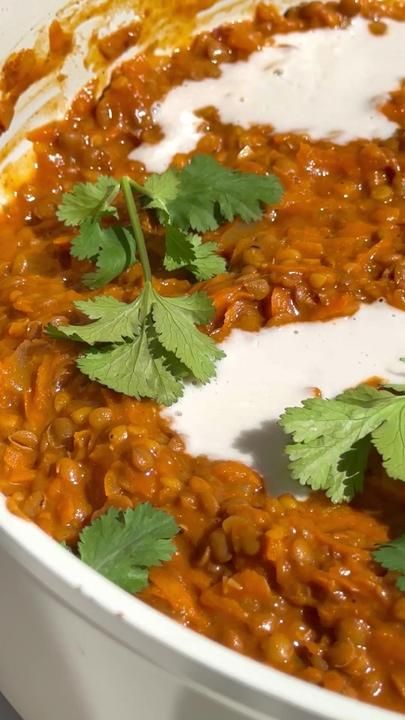 Easy Lentil Curry, Canned Lentils, Cheap Healthy Meals, Cooked Rice, Vegetable Broth, Tasty Vegetarian Recipes, Food Recepie, Vegetarian Dinner, Curry Powder