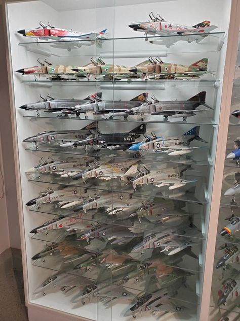 Model Airplanes Display, Cartoon Airplane, Us Navy Aircraft, Aviation Decor, Model Cars Collection, Model Display, Airplane Fighter, Military Airplane, Navy Aircraft