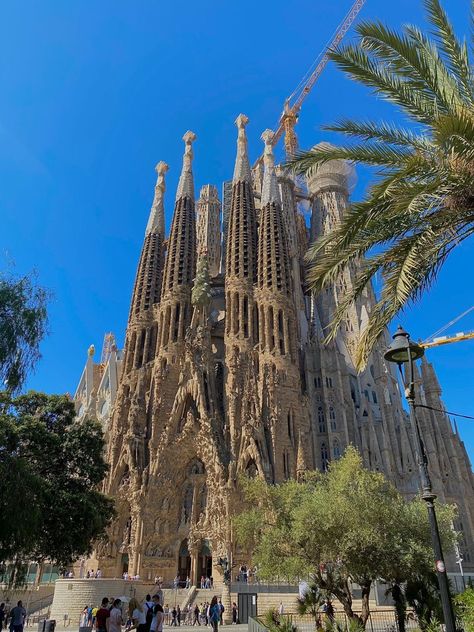 Saving And Investing, Barcelona Aesthetic, Spain Aesthetic, Compound Interest, Financial Plan, Barcelona City, Building Wealth, Freedom Is, Barcelona Travel