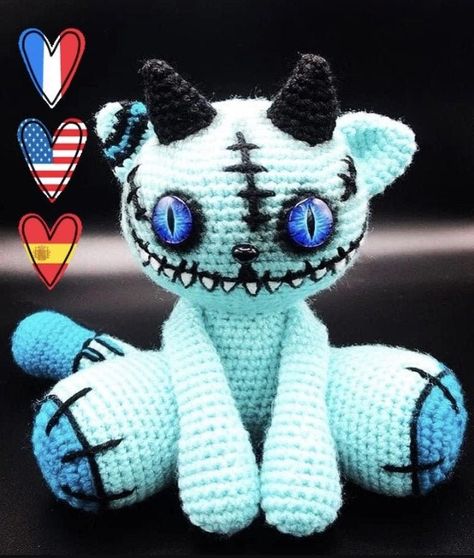 Zombie Squirrel, Creepy Stuffed Animals, Crochet Pour Halloween, Cat Crochet Pattern, Evil Cat, Cat Crochet, Kawaii Crochet, Toy Pattern, Fun Crochet Projects