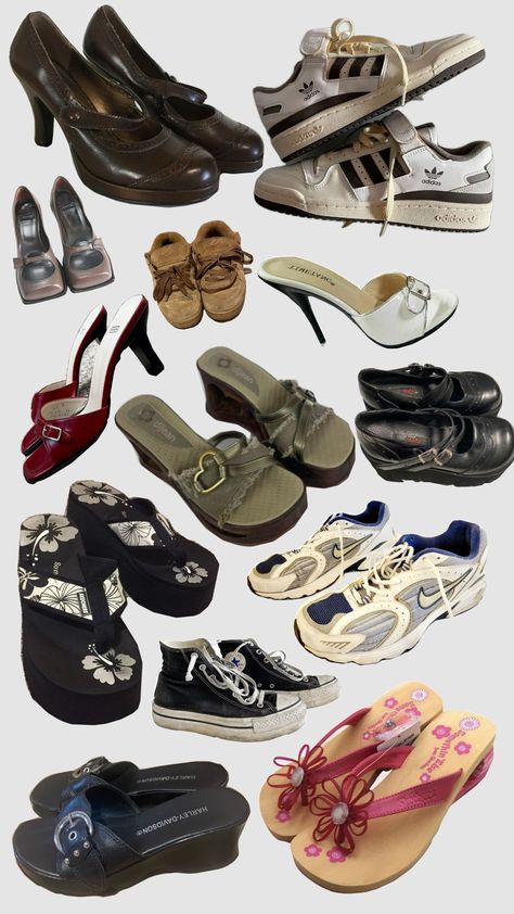 #shoes #y2k #2000s #heels Y2k Prom Shoes, Y2k Fashion Shoes, Shoes 2000s Style, Y2k Shoes Png, Y2k Shoes 2000s, 2000 Heels, 2000s Fashion Shoes, 2008 Shoes, Fame Outfits