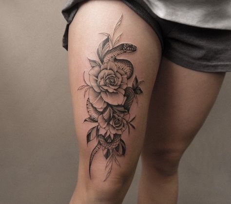 Snake Tattoos Thighs, Snake On Thigh Tattoo, Snake And Roses Tattoo, Snake Thigh Tattoo, Rose Thigh Tattoo, Snake And Rose Tattoo, Front Thigh Tattoos, Tattoo Snake, Rose Tattoo Thigh