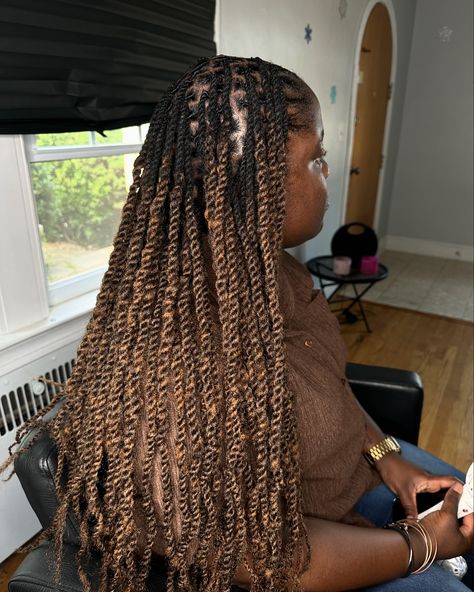 Your fear of booking is holding you back from a great style like this 😭 Cuban Twist over Locs 😍 Add a style to your next retwist. This is your sign ! 🗓️💕 Link to book is in the bio above 💫 📍5 min from Towson University 📍8 min from Loyola University 📍12 min from Morgan State [Driving Distance] ㅤ ⭐️ BE SURE to look at the add-ons as they are for you to cater your needs towards your next appointment . For any questions feel free to DM me before booking • • • • • • • • • • • • • • • • • ... Twist Over Locs, Cuban Twist, Cuban Twist Hair, Towson University, Micro Locs, Loc Extensions, Loyola University, Marley Twists, Starter Locs