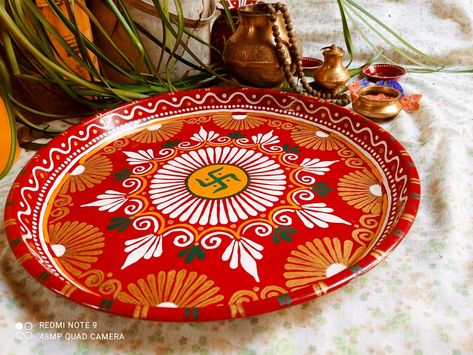 Pooja thali Pooja Thali Decoration Ideas, Aipan Design, Thali Design, Diwali Art, Aarti Thali, Hand Painted Covers, Puja Thali, Thali Decoration, Thali Decoration Ideas