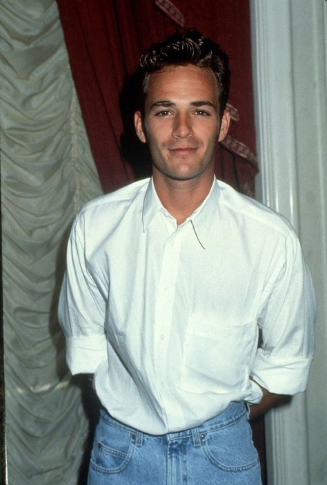 Dylan Beverly Hills 90210, Dylan Mckay Beverly Hills 90210, Luke Perry 90s, Luke Perry 90210, Luke Perry Young, 90210 Beverly Hills, 90s Heartthrobs, 90s Men Fashion, Dylan Mckay