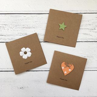 Greeting cards & gift tags (@croftscrafts) • Instagram photos and videos Small Greeting Cards Ideas, Small Cards Handmade, Embroidered Cards, Handmade Greeting Card Designs, Stationary Craft, Flower Brown, Handmade Thank You Cards, Brown Flower, Hello Cards