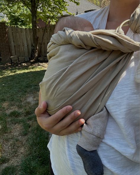 new mom must have: baby sling carrier #wildbird #babycarrier #newmomsoftiktok Baby Wearing Wrap, Mom Vibes, Best Baby Carrier, Shop Inspiration, Sling Carrier, Wrap Carrier, Baby Sling, Baby Sling Carrier, Baby Wrap Carrier