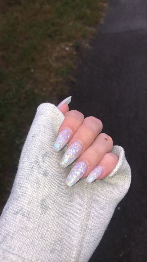 Lilac iridescent acrylic nails Pearlescent Nails With Design, Acrylic Nails Iridescent, Iridescent Nails Coffin, Lavender Nails Glitter, Iridescent Nails Glitter, Prom Nails Lilac, Iridescent Prom Nails, Simple Rave Nails, Wedding Nails Lilac