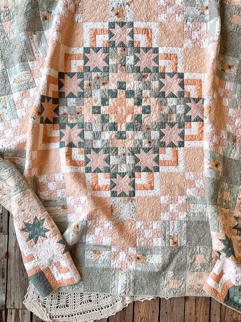 Quilt Reveal - Inner Beauty Quilt - Garden Therapy Fabrics - Southern Charm Quilts Charm Quilts, Quilts Patchwork, Garden Therapy, Charm Quilt, Medallion Quilt, Quilt Fabric Collections, Needlework Crafts, Cute Quilts, Quilted Gifts