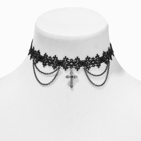 2000s Goth Fashion, Cute Chokers, Aesthetic Characters, Goth Bride, Emo Accessories, Tattoo Choker Necklace, Vampire Necklace, Perfume Necklace, Cross Choker Necklace