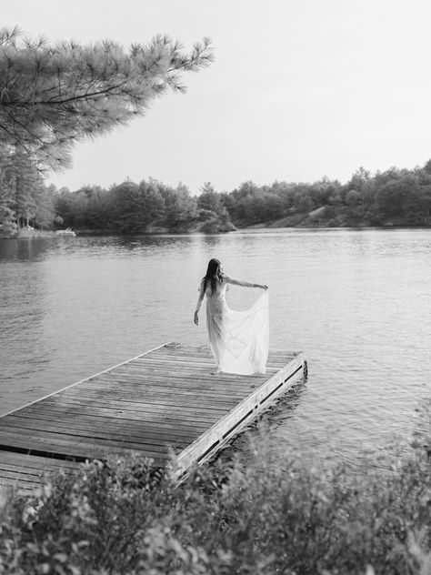 A beautiful intimate wedding in Gravenhurst, Ontario with Erika and Fraser saying I do on the beautiful dockside of their family cottage. Gravenhurst Ontario, Family Cottage, Pop Champagne, Cottage Wedding, Light Dinner, Candle Light Dinner, Island Weddings, Wedding Moments, Memorable Moments