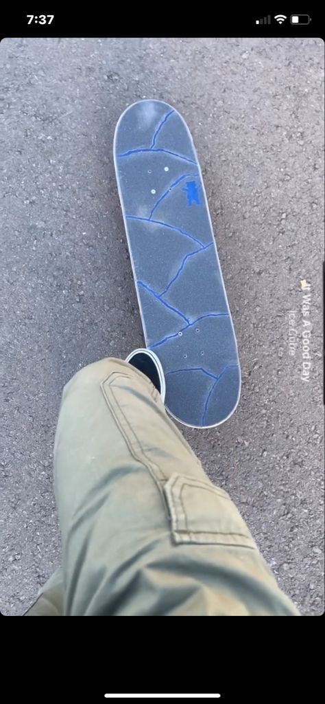 Griptape Designs, Griptape Art, Aesthetic Skater, Tape Ideas, Gear Art, Skateboard Design, Skateboard Art, Wise Quotes, Pilots