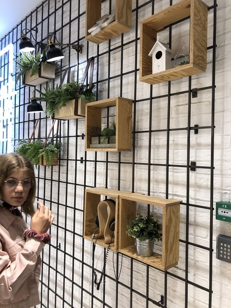 Pottery Booth Display, Wire Grid Wall, Grid Wall, Clothing Store Interior, Minimalist Garden, Container Design, Art Storage, Room With Plants, Diy Metal