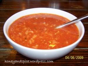 Tomato & Rice Soup Vegetable Rice Soup, Tomato Rice Soup, Chicken Soup Recipes Easy, Campbells Recipes, Good Soup, Tomato Soup Easy, Rice Soup Recipes, Tomato Soup Recipe, Canned Tomato Soup