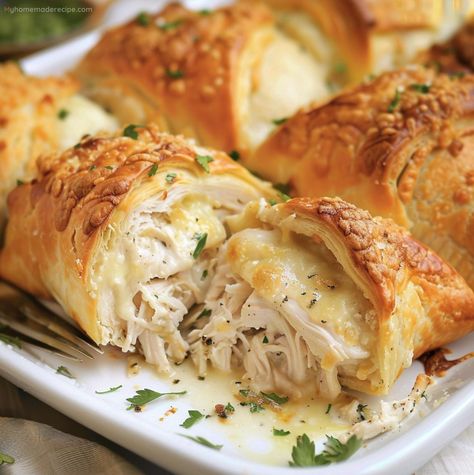 Crescent Roll Recipes Dinner, Shredded Cooked Chicken, Chicken Bundles, Chicken Crescent Rolls, Cooking Chicken To Shred, Crescent Roll Recipes, Cream Cheese Chicken, Crescent Roll Dough, Crescent Roll