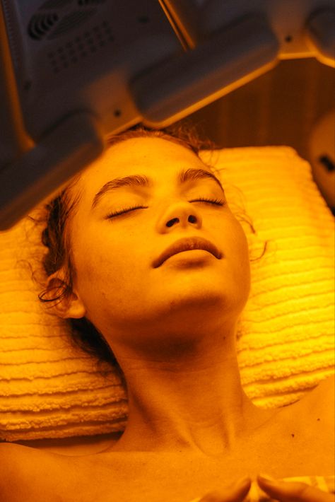 Yellow Light Therapy, Therapy Photoshoot, Infared Lights, Salon Content, Aesthetic Wellness, Facial Therapy, Skin Care Business, Cosmetic Injectables, Led Therapy