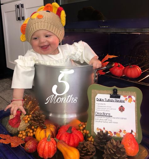 Thanksgiving Baby Pictures Turkey, 5 Month Old Milestones Photo Ideas, Turkey Baby Photoshoot, November Milestone Baby Pictures, Thanksgiving Picture Ideas, November Baby Photoshoot, November Monthly Baby Photos, 5 Months Baby Photoshoot, Thanksgiving Baby Photoshoot