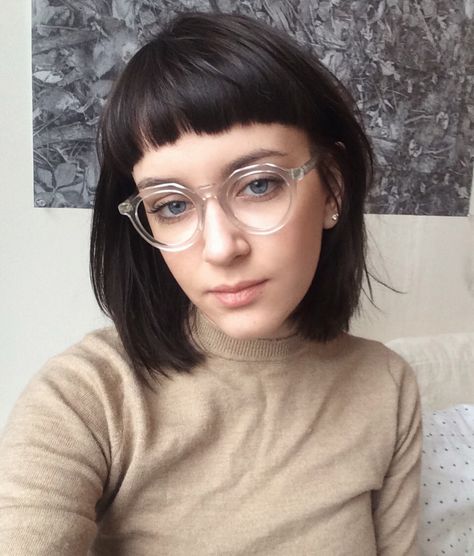 Bangs With Glasses, Dark Hair Pale Skin, Short Bangs, Beautiful Curly Hair, Girl Haircuts, Hair Color And Cut, New Glasses, Short Haircut, Girl Short Hair