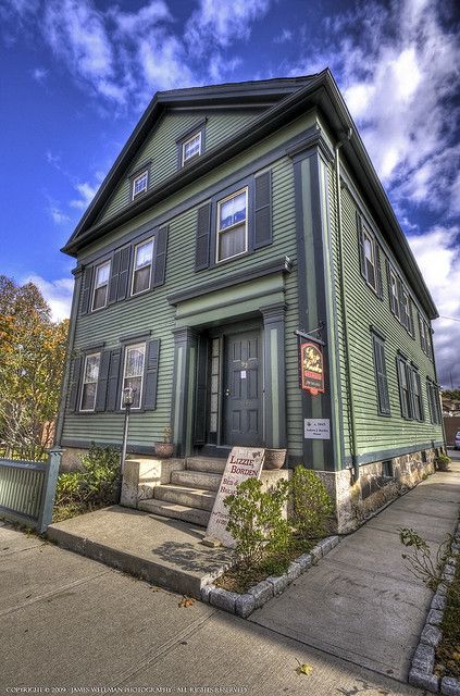 Lizzie Borden House in Fall River, MA.  Bead and Breakfast.  Too scared to go in. Amityville Horror House, Lizzie Borden House, The Amityville Horror, Fall River Massachusetts, Lizzie Borden, Hotel Monteleone, Fall River Ma, Historic New England, Places In America