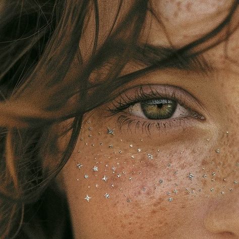 Fazit on Instagram: "💥 Get the layered look! How do our Silver Speckles look over natural freckles? Enhance your natural beauty marks with some silver specks. The freckle speckle look!" Gem Freckles Makeup, Cute Freckles Aesthetic, Sparkle Freckles, Fairy Freckles, Eleanor Aesthetic, Tan Freckles, Void Walker, Flower Freckles, Star Freckles